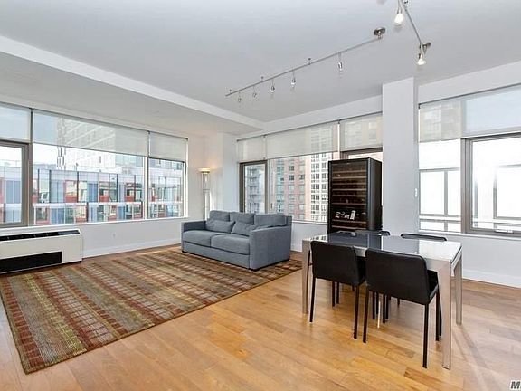 3rd image of 2-17 51st Ave APT 1101