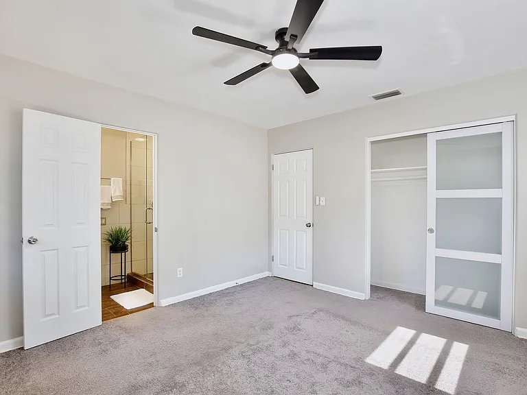 2914 Lando Ln — Photo 16