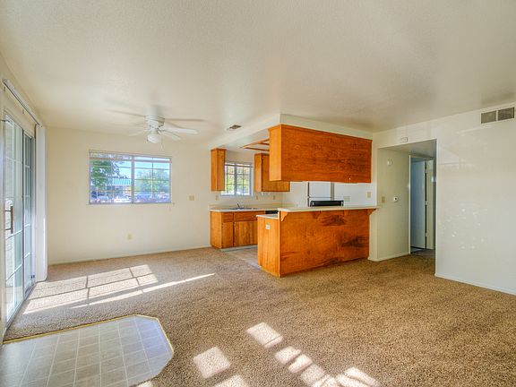5th image of 480 Manzanita Ave APT 1