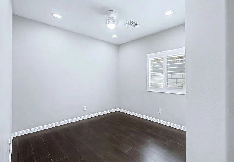 10772 W Yearling Rd — Photo 36