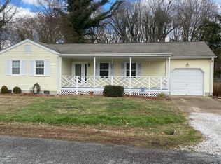 4 Hodges Ln, Newport News, VA 23606