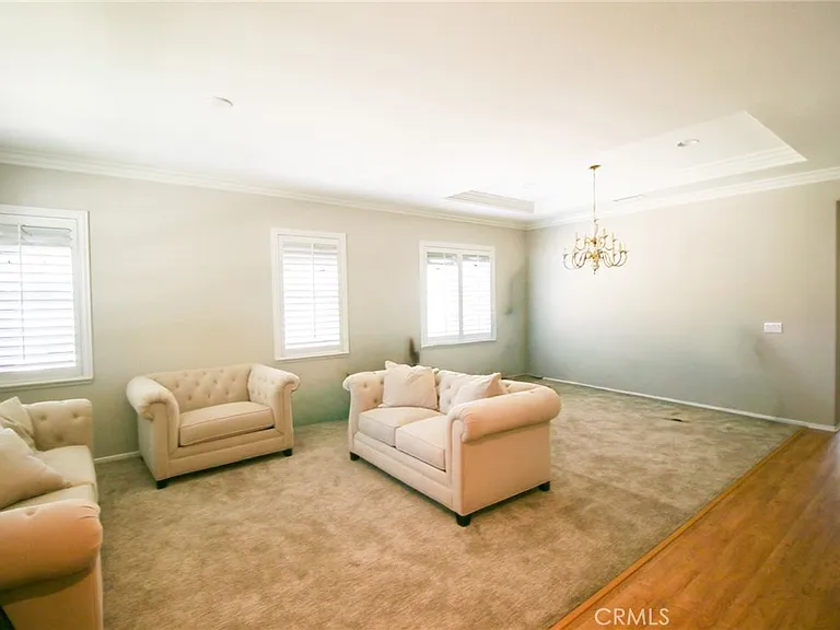 28025 Whisperwood Dr — Photo 2