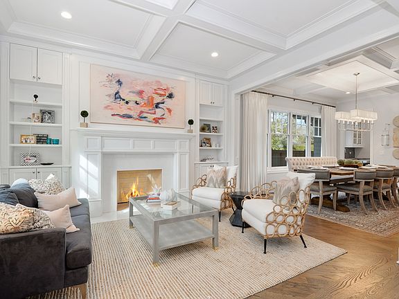 Living Room / Dining Room