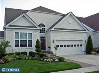 29 Huxley Cir, Marlton, NJ 08053
