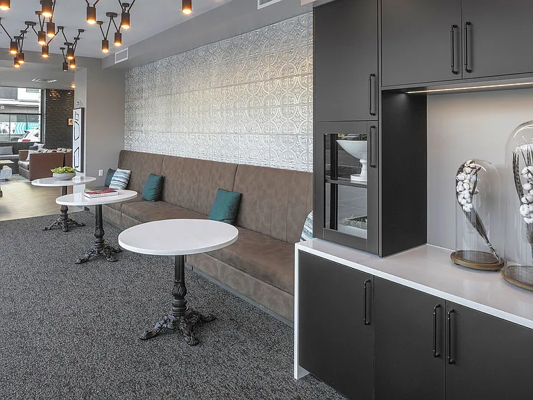 Oak Street Lofts — Photo 23