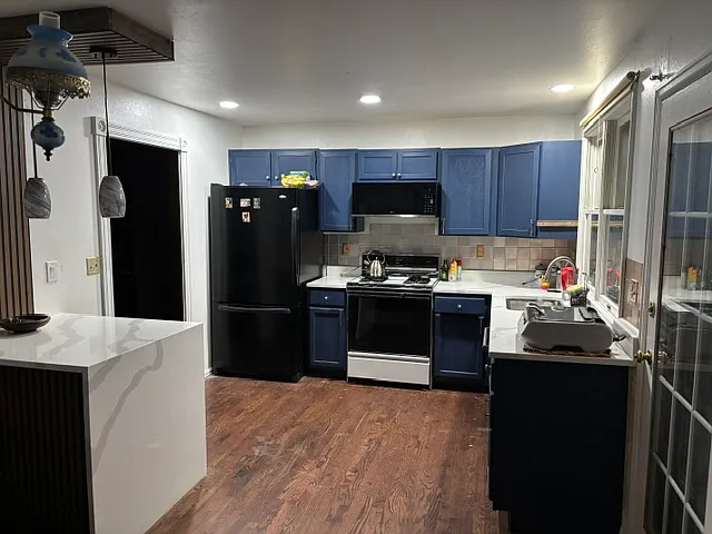2819 S Memphis St — Photo 3