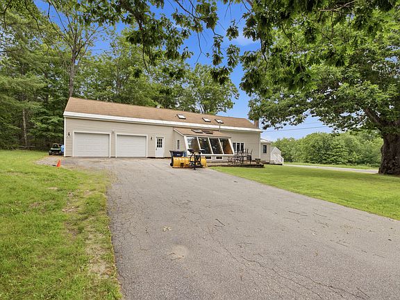 3rd image of 426 Hight Road