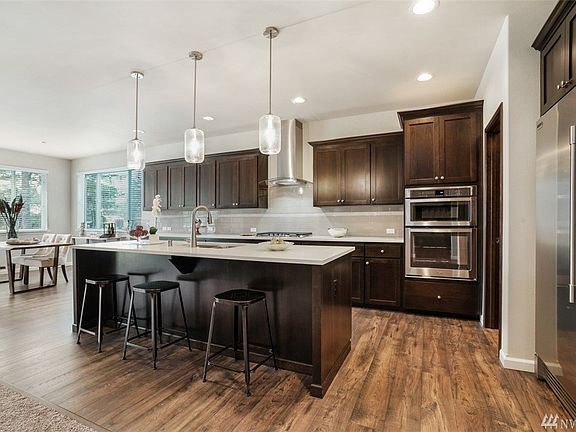 5th image of 8001 53rd Ct NE