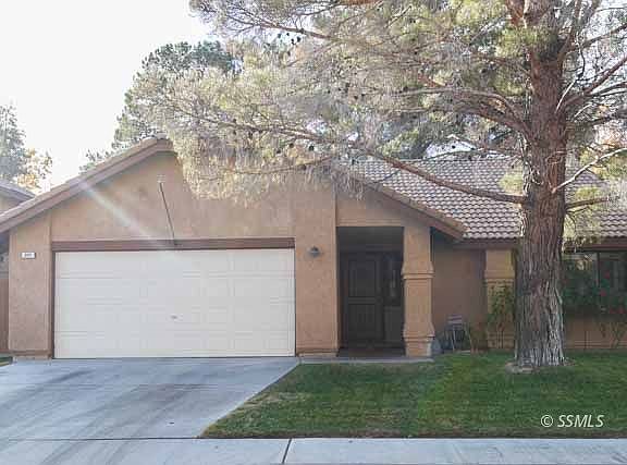 2nd image of 207 Washington Way