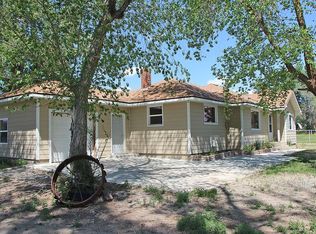 3260 Davis Rd, Greybull, WY 82426