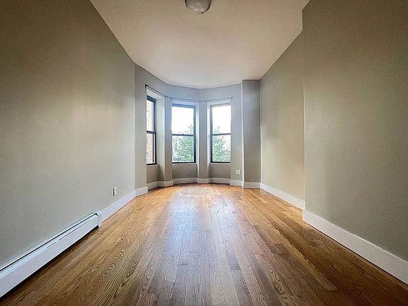 2nd image of 148 Woodruff Ave #3