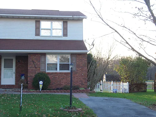 49 1/2 Meadowview Dr Photo 1