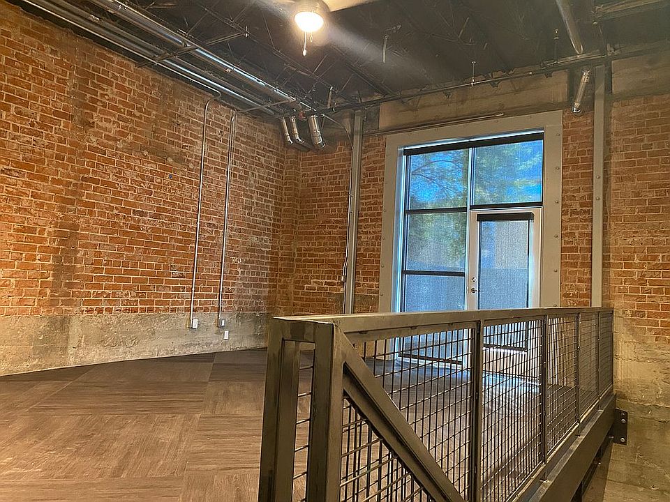 1st image of 124 E Broadway Blvd #29h79fjn2