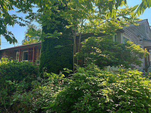 3rd image of 6203-6205 1st Ave NE