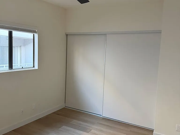 14328 Addison St #5 — Photo 22