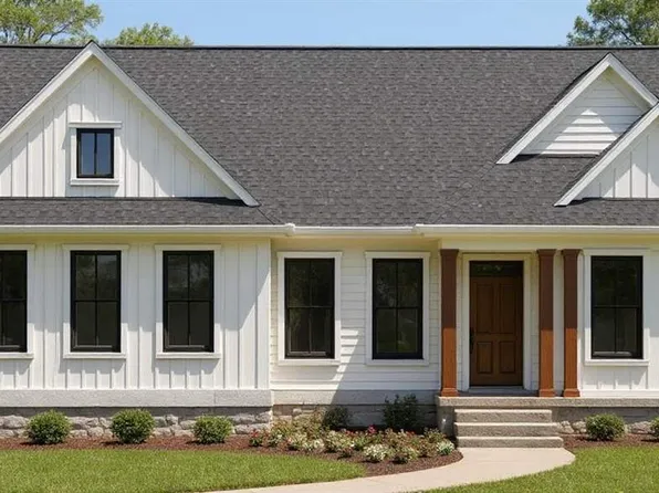 3285 Oak Ridge Trl, Harbor Springs, MI 49740