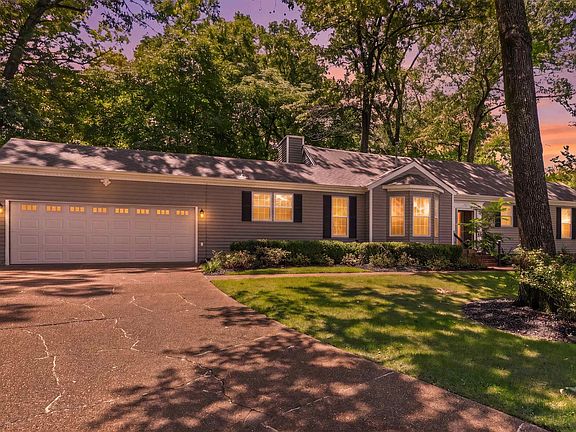 3rd image of 2149 Rolling Valley Dr