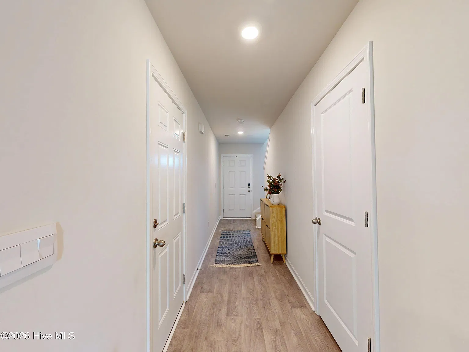 3 bed, 2.5 bath, 1420 sqft, $1,700 — Photo 4
