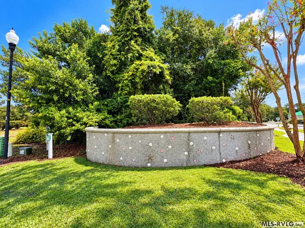 400 Sunrise Ct, Emerald Isle, NC 28594
