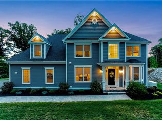 44 Perry Dr, Burlington, CT 06013