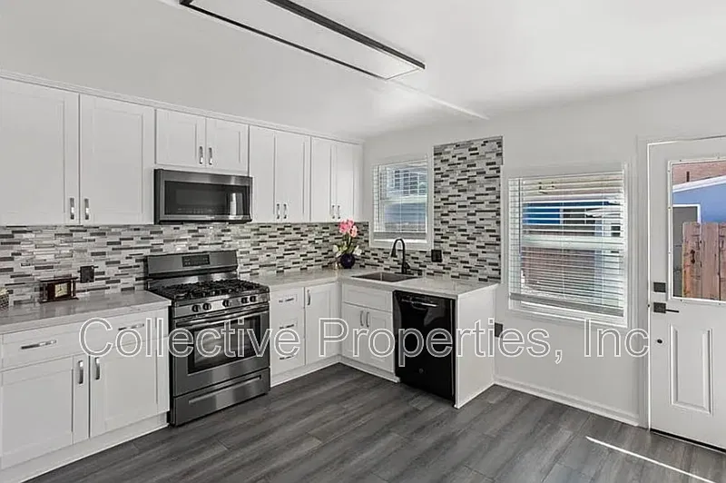 2 bed, 1.0 bath, 780 sqft, $3,000 — Photo 2