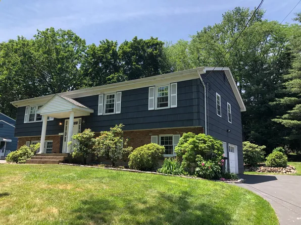5 Dorchester Ave, New City, NY 10956