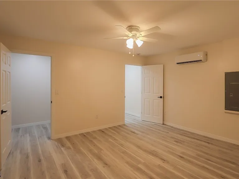 2222 Unity Ave — Photo 9