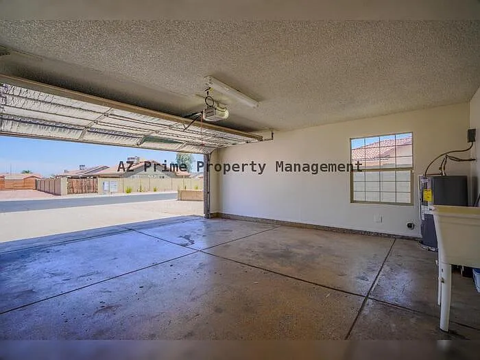 9054 N 84th Ln — Photo 35