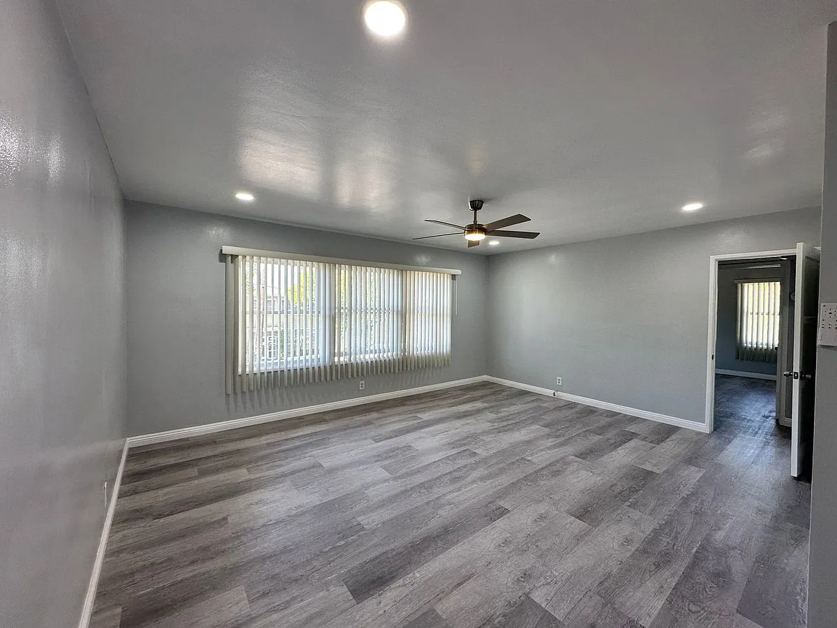 Building Photo - 5286 E Las Lomas St