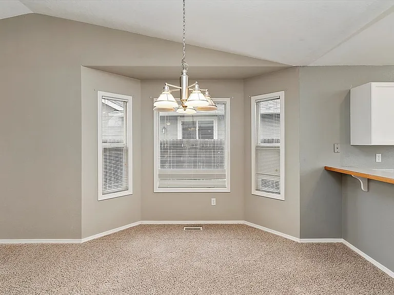 4245 S Danridge Ave — Photo 12