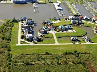 400 Island Way, Port Arthur, TX 77640