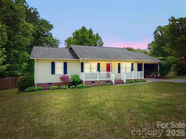 425 Catawba Dr, Salisbury, NC 28147
