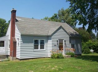 792 Barker Rd, Pittsfield, MA 01201