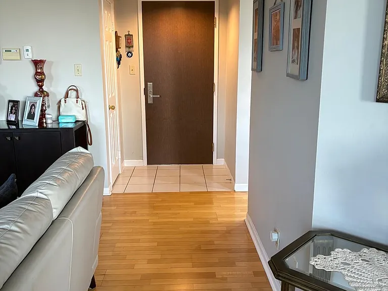 45 Kingsbridge Garden Cir #502 — Photo 3