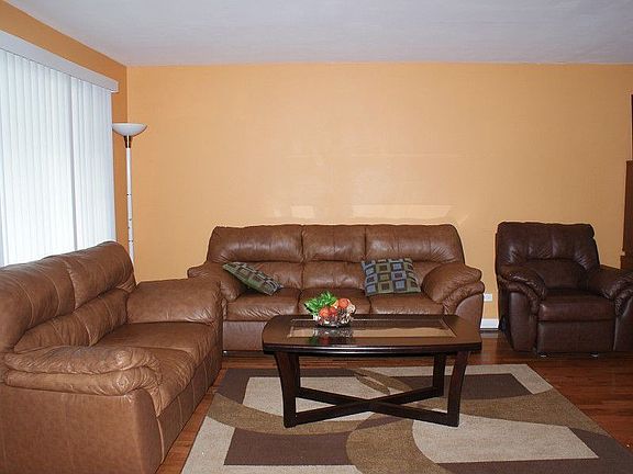 2nd image of 305 Westmoreland Dr