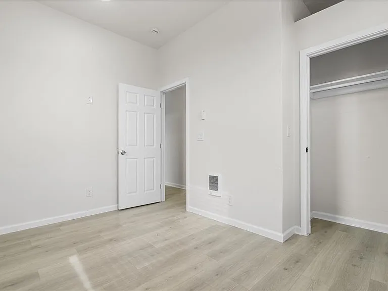 2925 Magnolia St #A — Photo 10