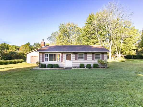 15307 Conaway Dr, Linesville, PA 16424