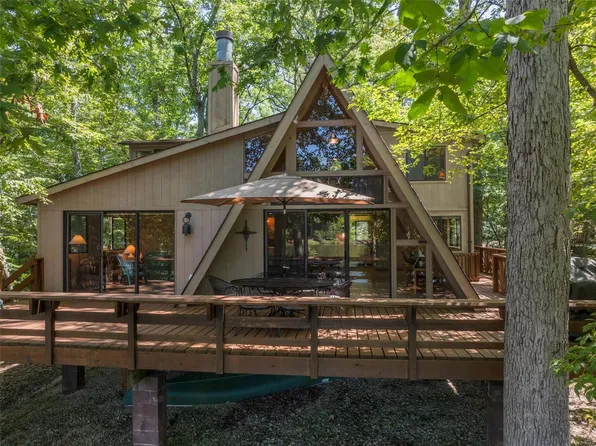 678 Whitetail Creek Dr, Innsbrook, MO 63390