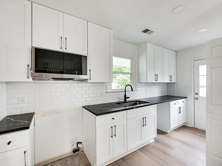 520 Riverview Dr — Photo 19