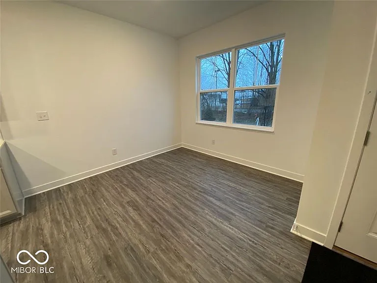 6414 Apperson Dr — Photo 12