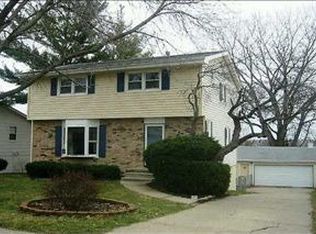 3413 Hillsdale Dr, Urbandale, IA 50322