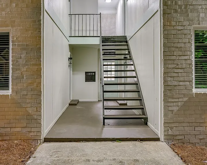 2915 Hope Ave #1 — Photo 25