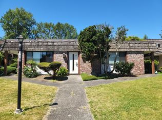 119 147th Ave SE #1, Bellevue, WA 98007