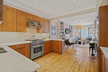 Sold by Avenue Sotheby's International Realty