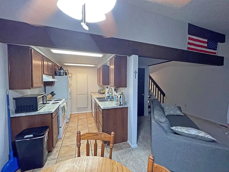4855 Bluestem Dr — Photo 4