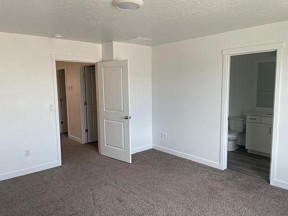5th image of 3957 W Cool Spring Ave