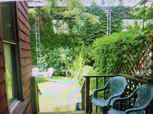 110 Huron St APT 1L, Brooklyn, NY 11222