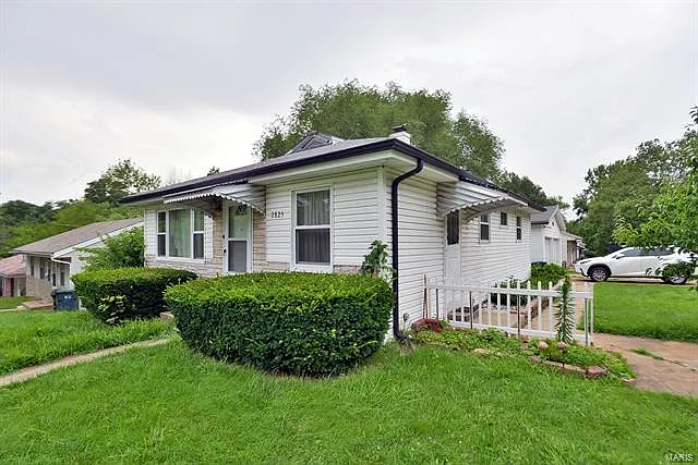 7825 Tuxedo Ct photo 1