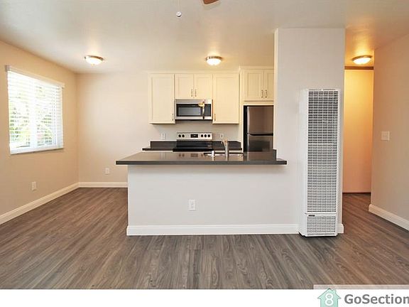 2nd image of 3711 Fruitvale Ave #3