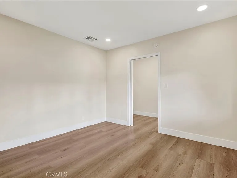1432 N Catalina St — Photo 12